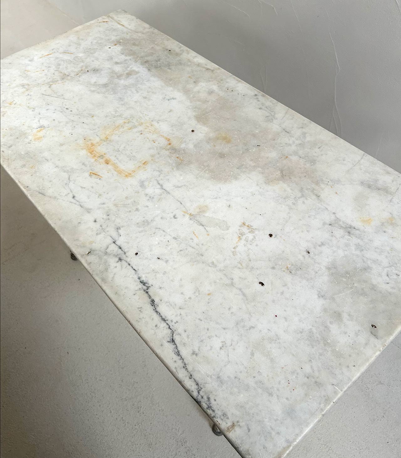 DETALLE SOBRE MESA 2