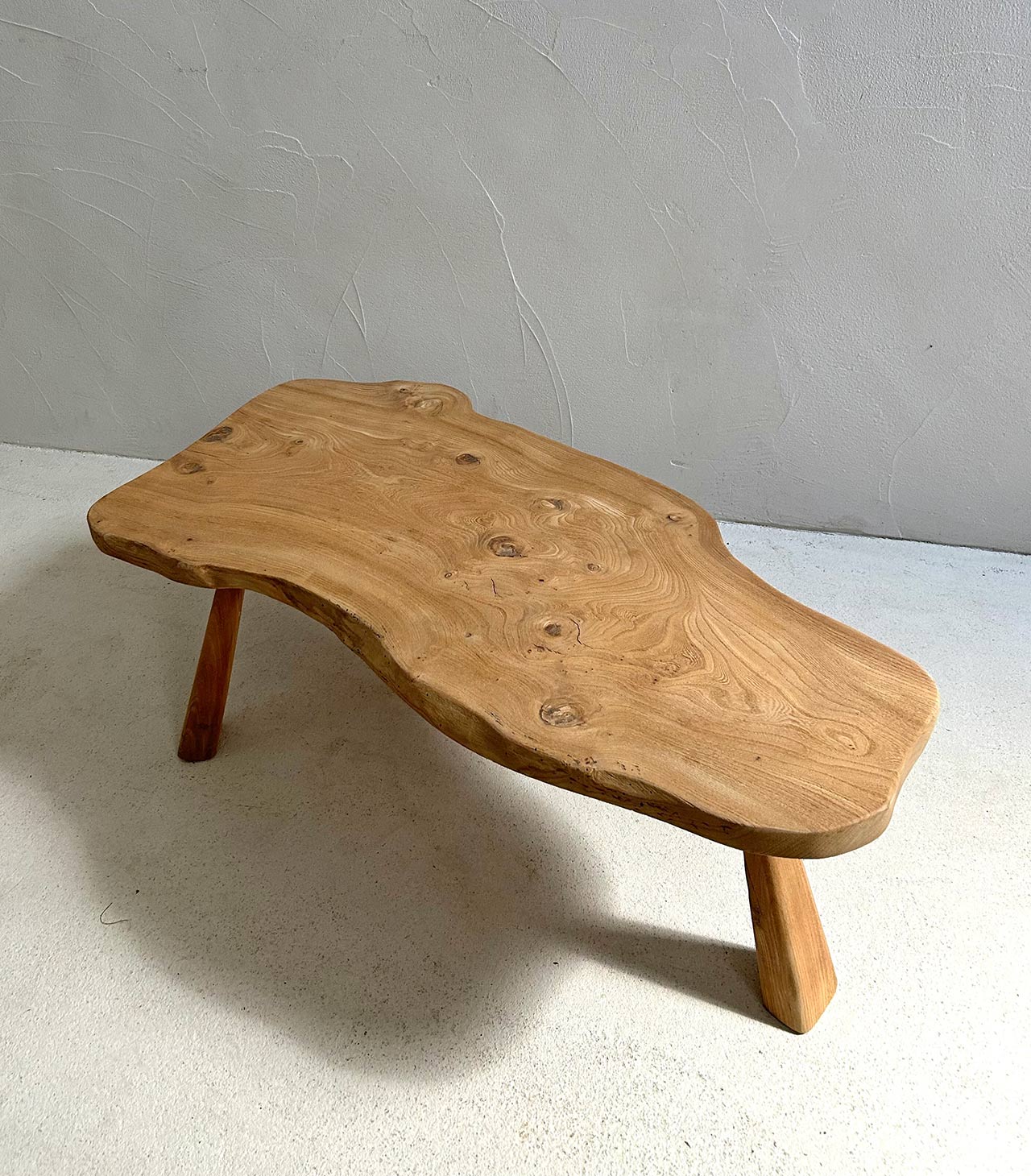 mesa olmo detalle