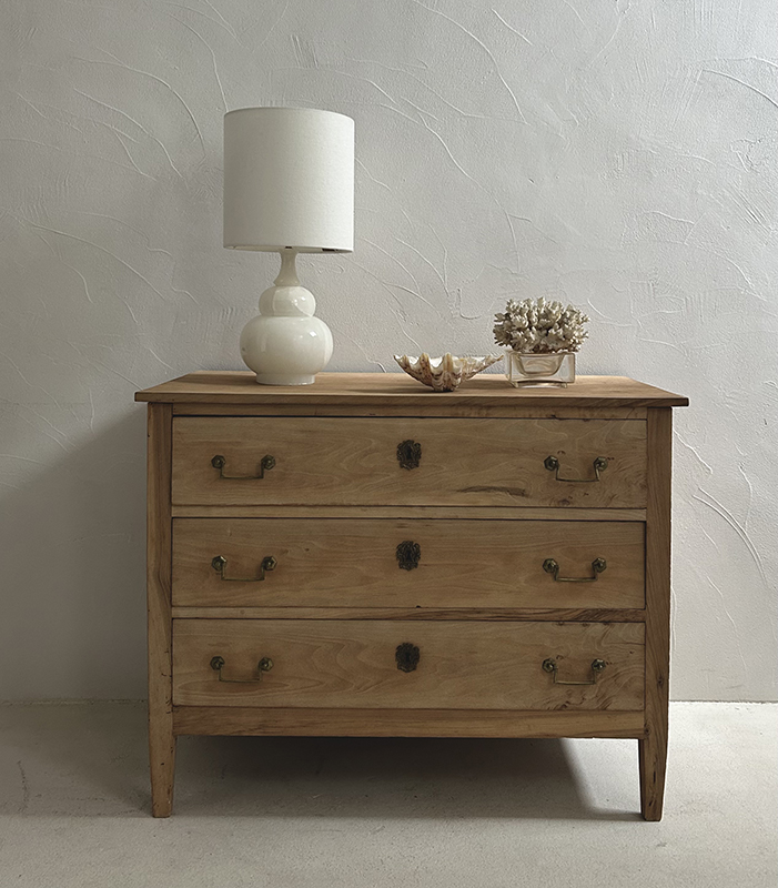 comoda francesa madera lavada detalle 2