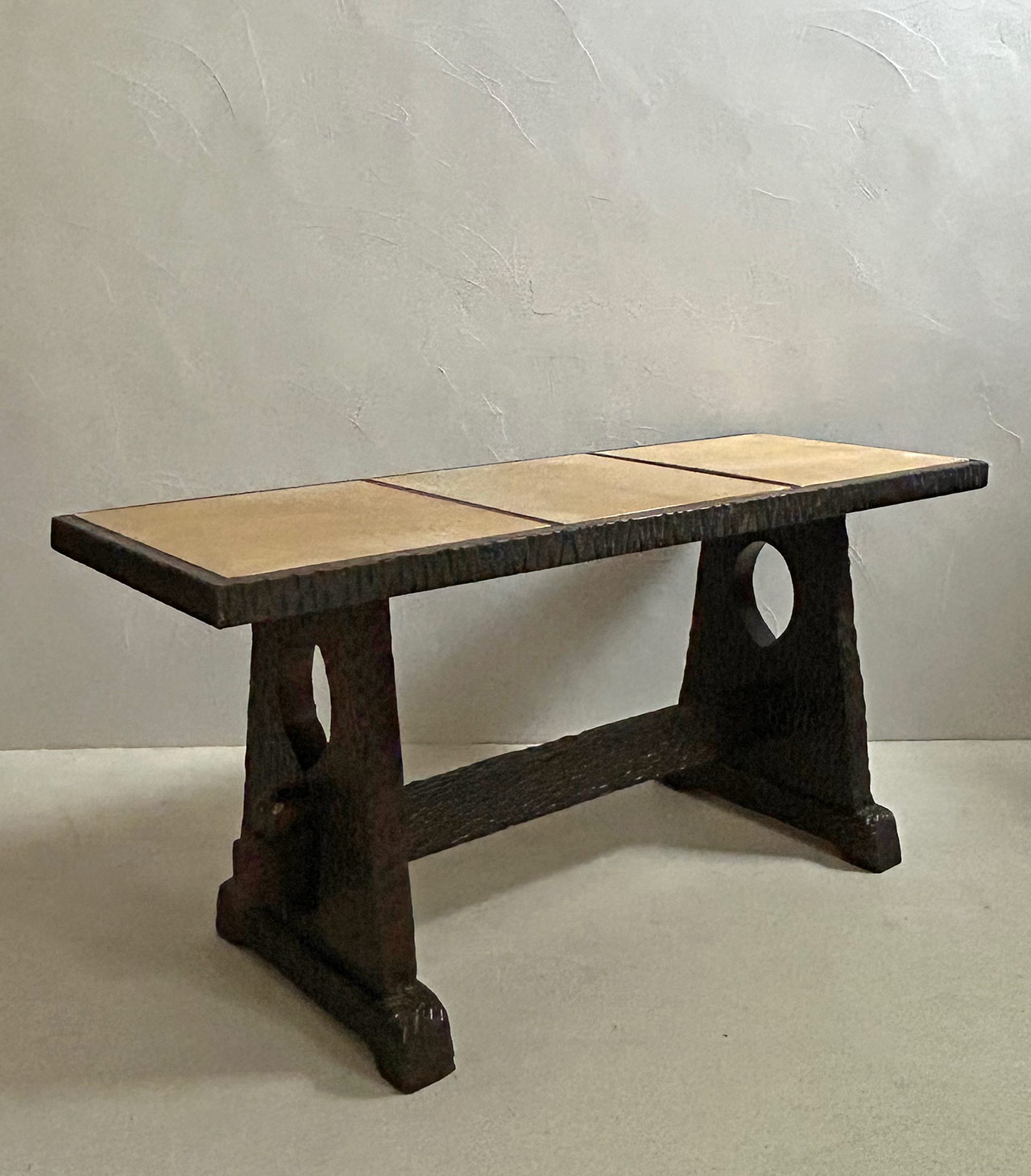 mesa pergamino detalle