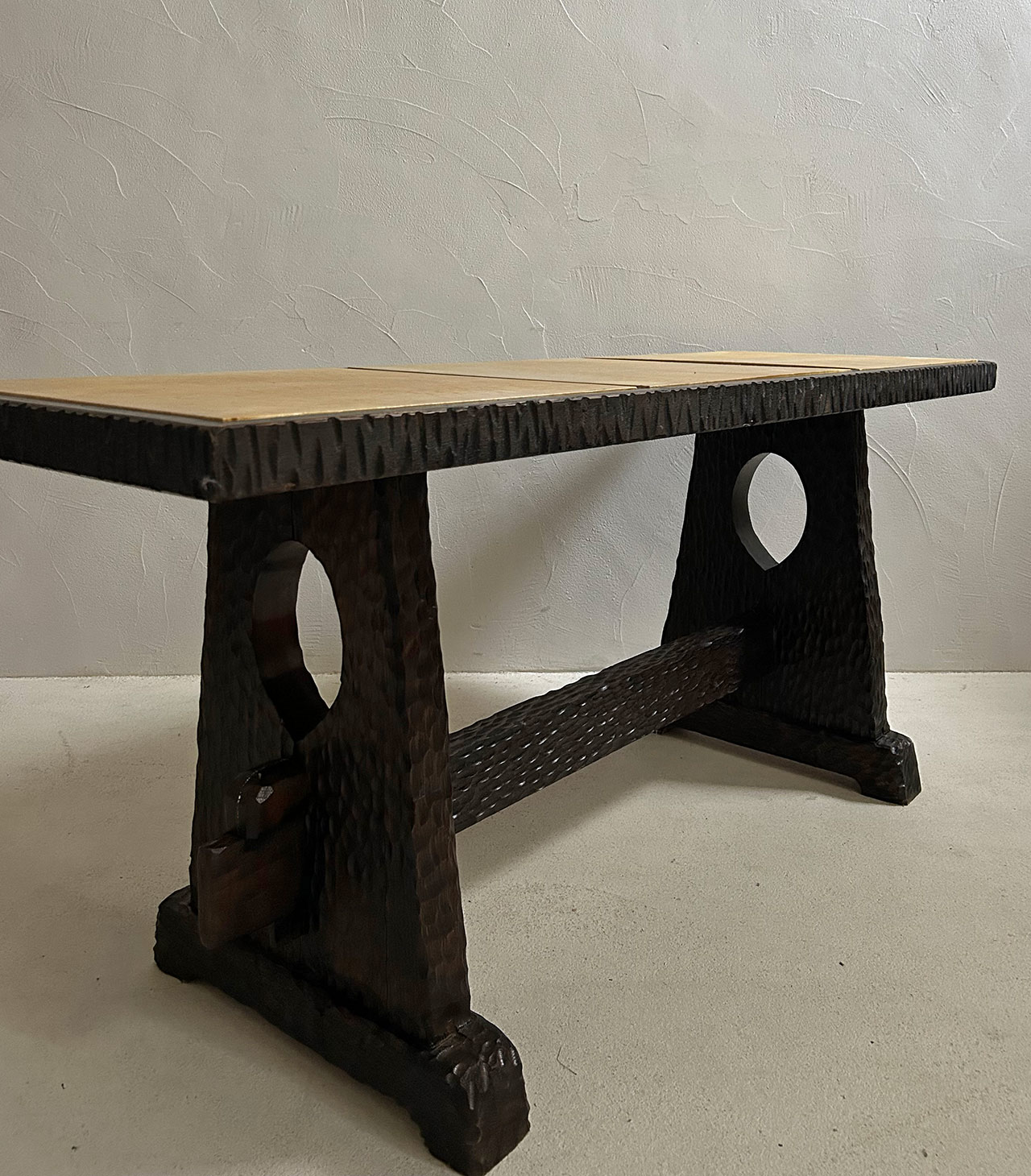 mesa pergamino detalle 3