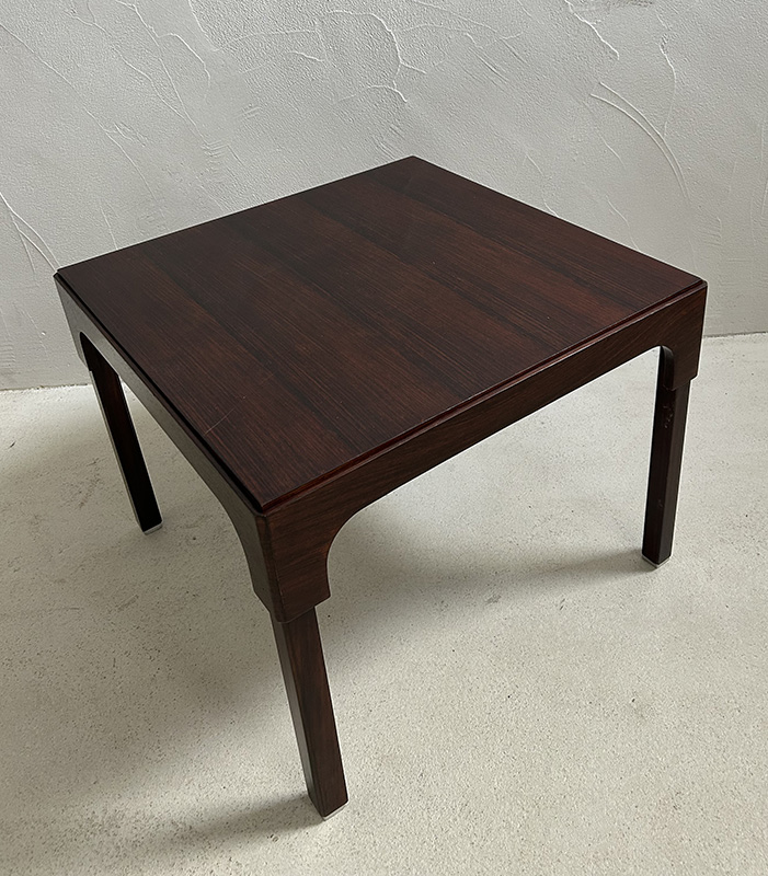 MESA AUXILIAR PALISANDRO DETALLE
